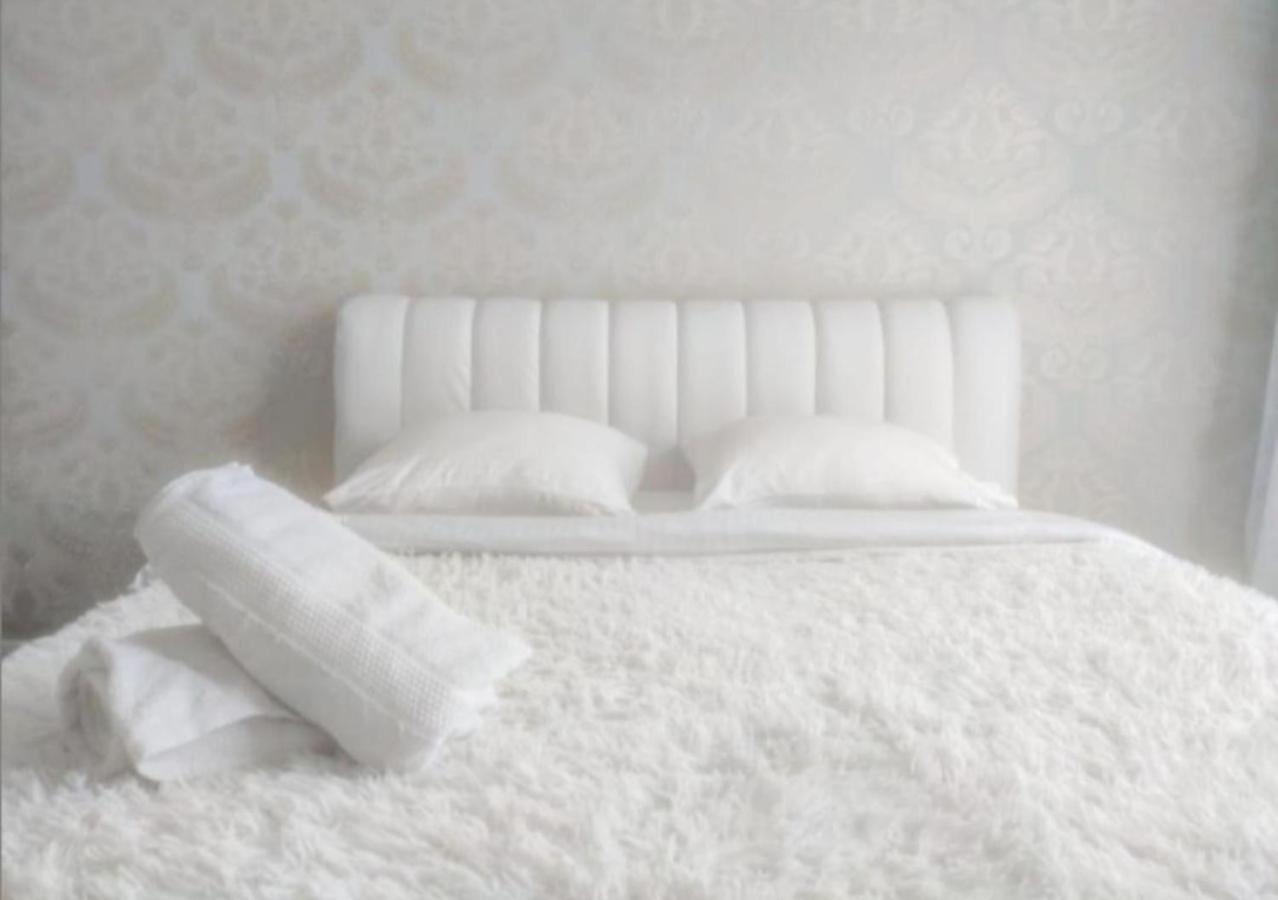 Grunvald Lux Apartment Kyiv